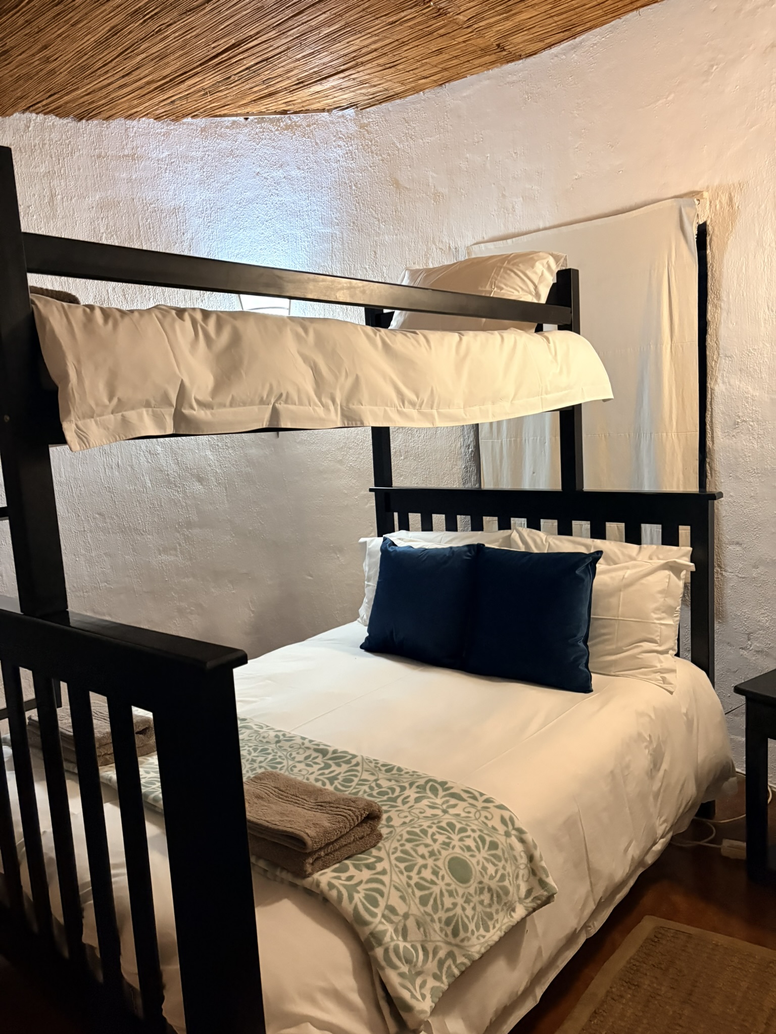 Ndebele Lodge